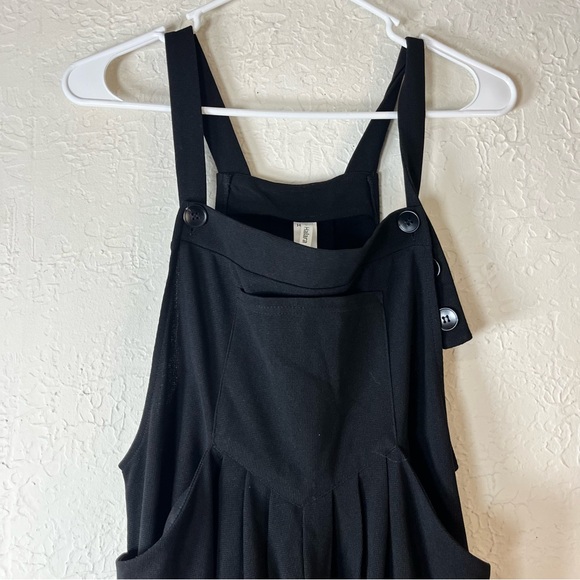 Halara Black Adjustable Waffle Plicated Overalls Jumpsuit - Picture 3 of 13